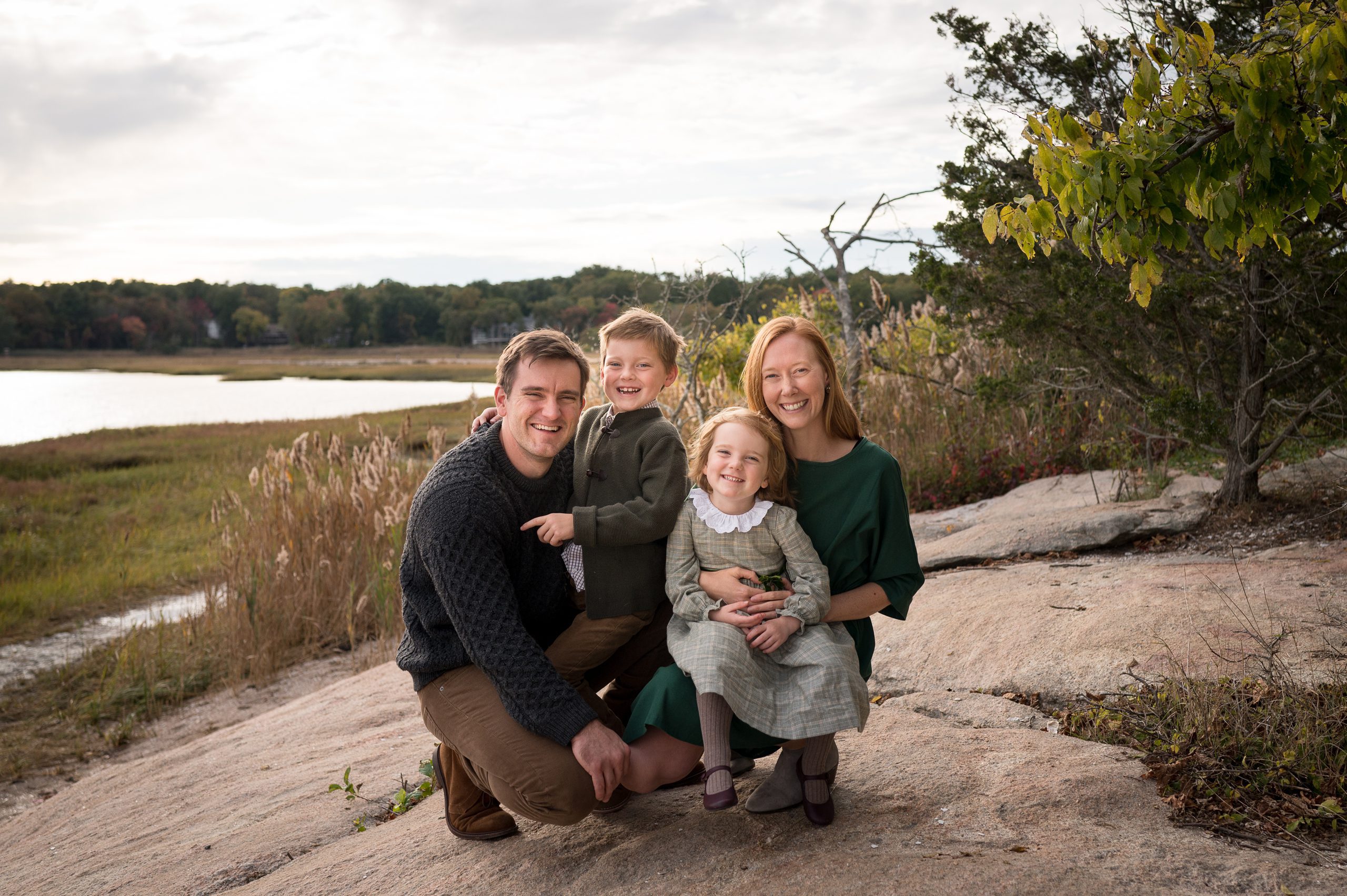 Holiday card mini sessions, Happy family being photographed